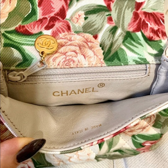 CHANEL Floral Chain Handbag - Picture 6 of 8